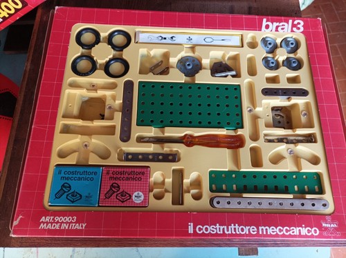 Costruttore meccanico - costruttore,